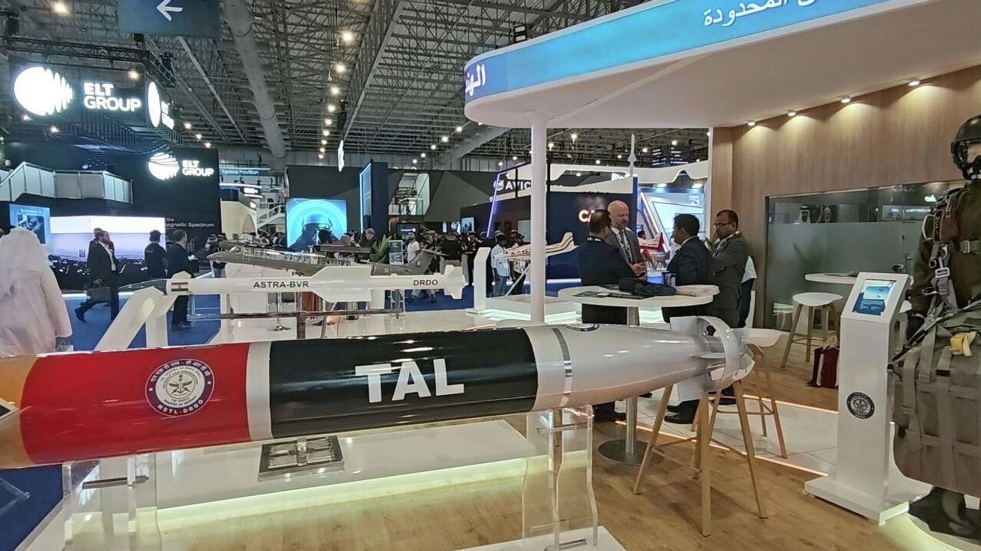 سبوتنيك ترصد فعاليات اليوم الثاني من معرض دبي للطيران - سبوتنيك عربي, 1920, 18.11.2025