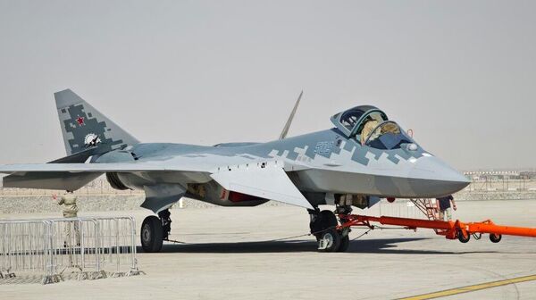 المقاتلة الروسية سو-57 في ظهورها الأول بمعرض دبي للطيران - سبوتنيك عربي