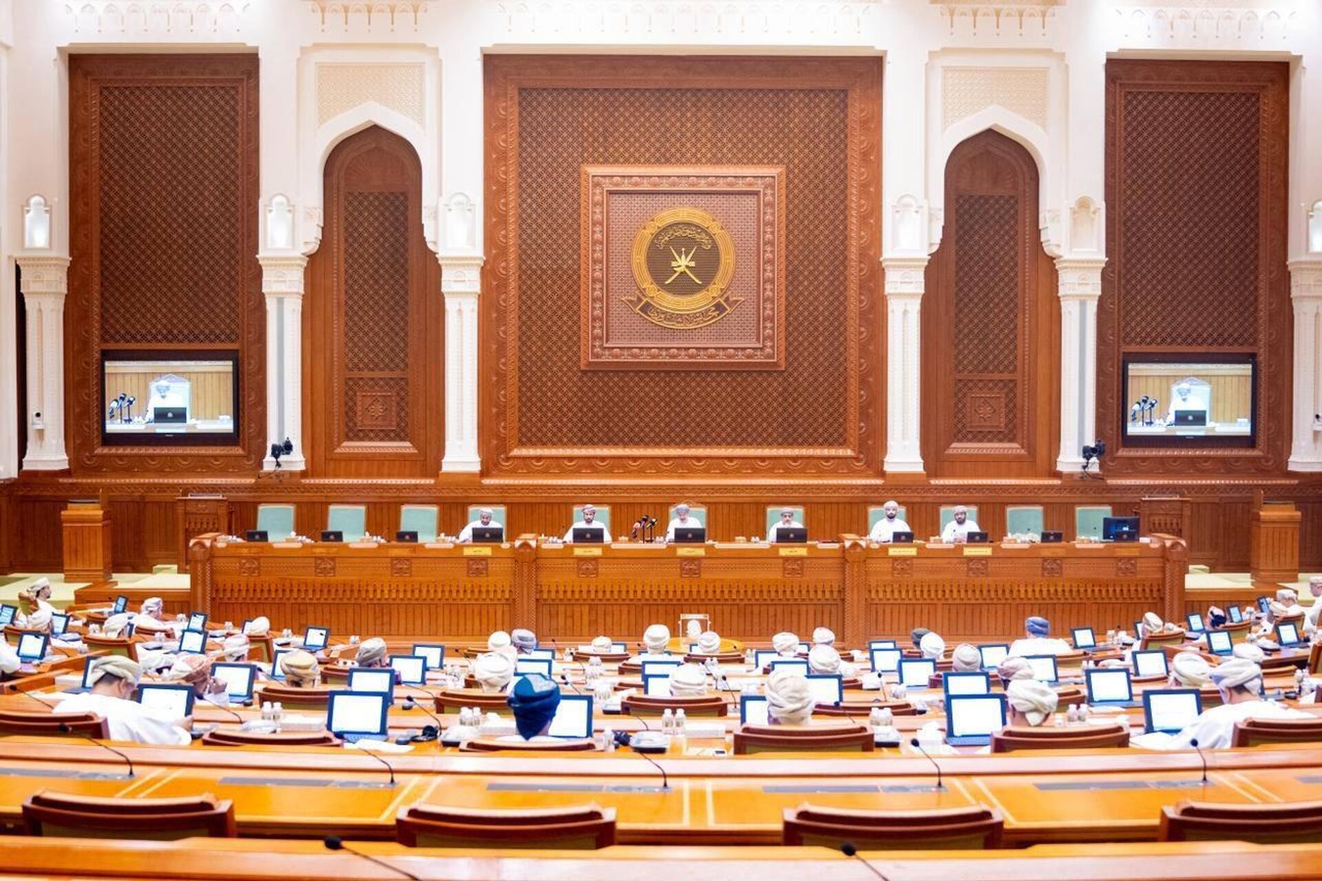 مجلس الشورى العماني - سبوتنيك عربي, 1920, 19.11.2025