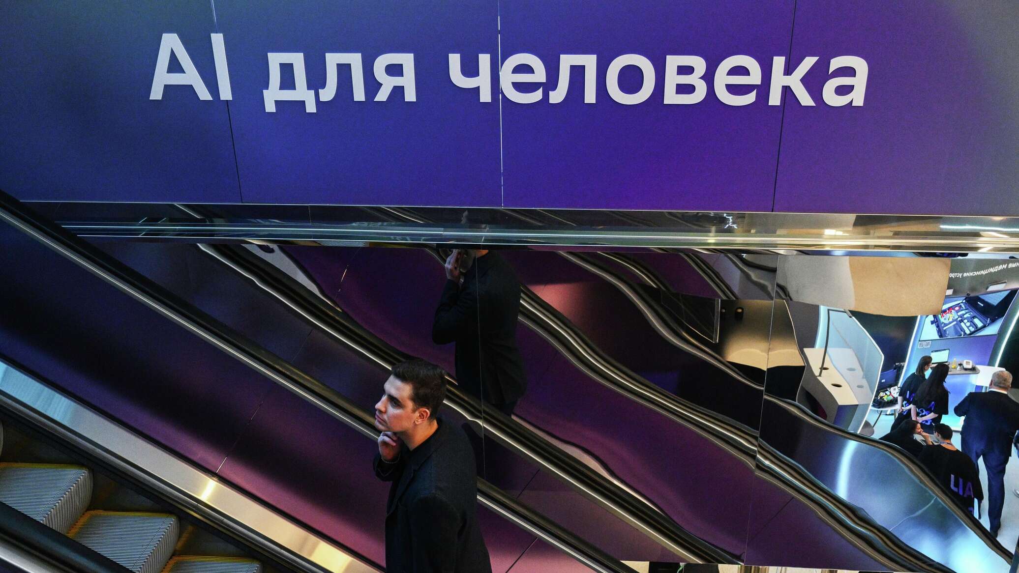 وظائف على حافة الانقراض... كيف سيقلب الذكاء الاصطناعي موازين سوق العمل في المستقبل؟