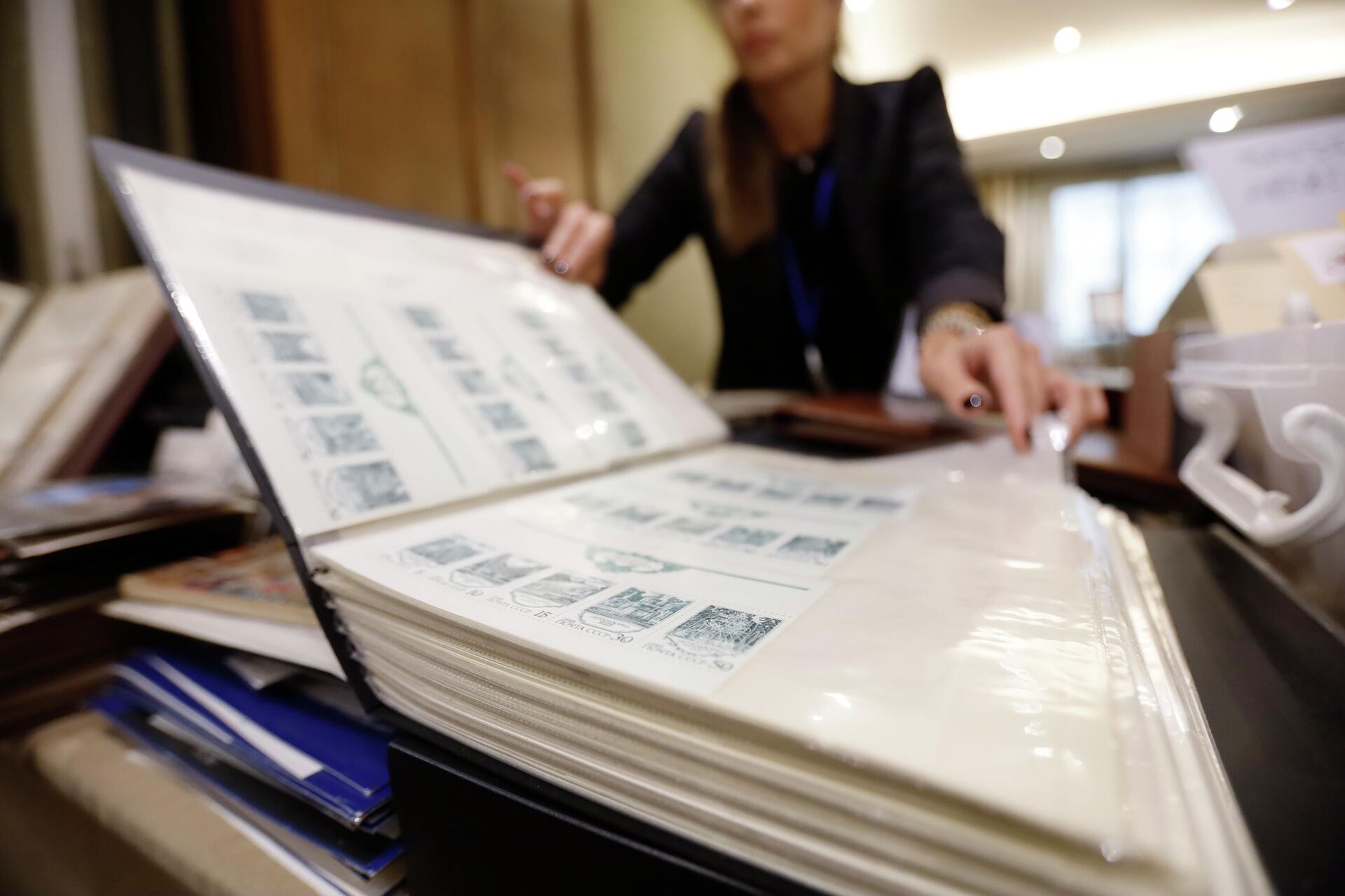  مئة عام على إصدار أول طابع بريدي في لبنان - سبوتنيك عربي, 1920, 23.11.2025