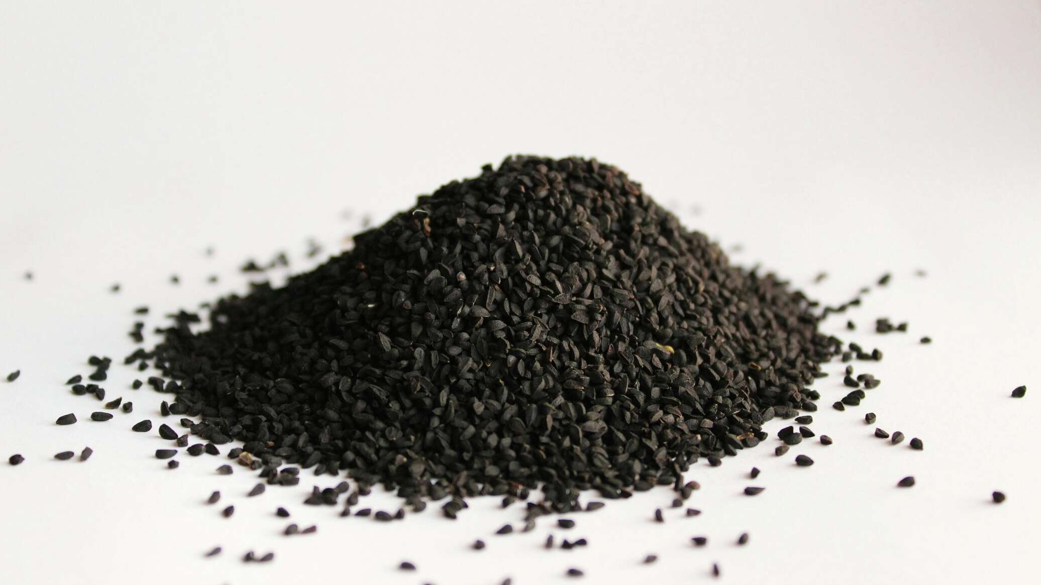 دراسة: "حفنة" من مادة موجود في كل بيت عربي تقضي على الكوليسترول