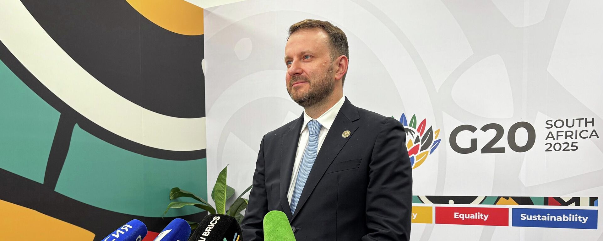 نائب رئيس ديوان الرئاسة الروسية مكسيم أوريشكين في قمة العشرين في جنوب أفريقيا. - سبوتنيك عربي, 1920, 23.11.2025