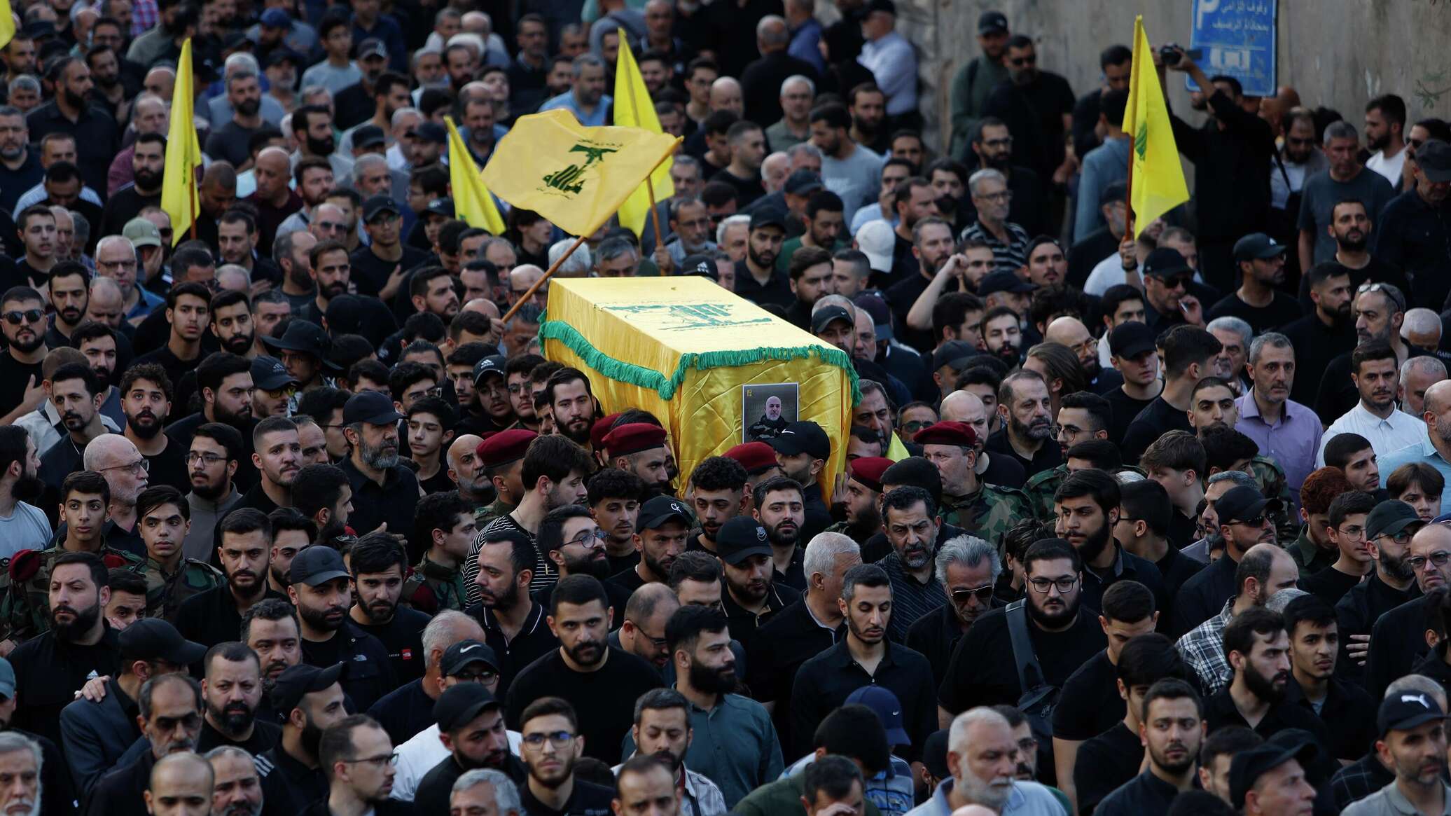 بعد اغتيال الطبطبائي.. إيران تطالب "حزب الله" بمراجعة "الصبر الاستراتيجي"