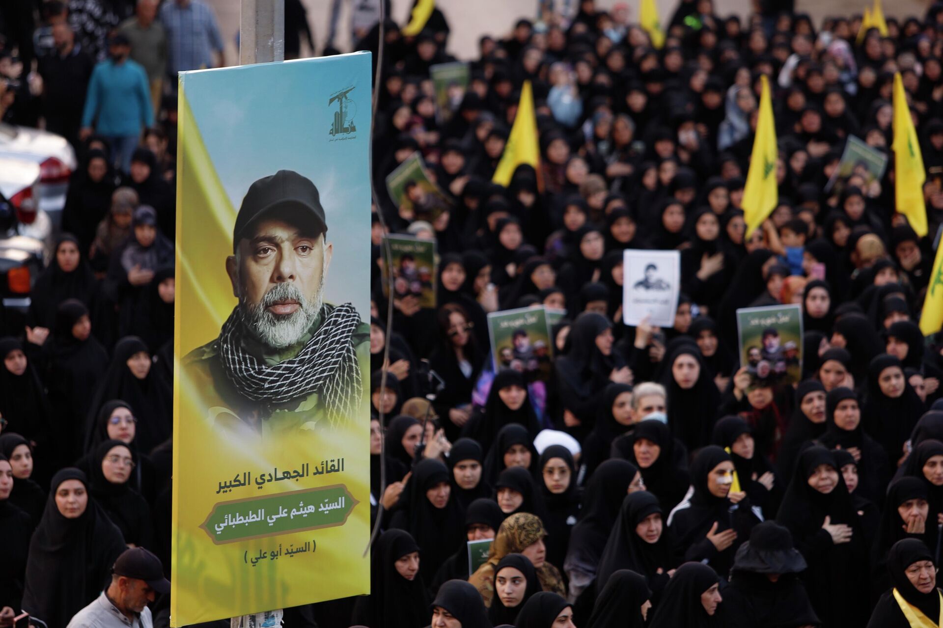 حزب الله يشيع القائد هيثم الطبطبائي بعد غارة إسرائيلية على الضاحية الجنوبية - سبوتنيك عربي, 1920, 25.11.2025