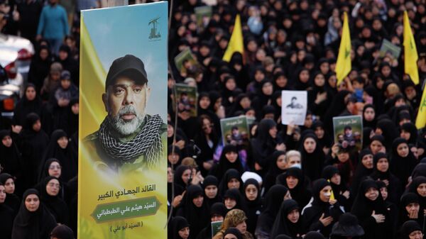 حزب الله يشيع القائد هيثم الطبطبائي بعد غارة إسرائيلية على الضاحية الجنوبية - سبوتنيك عربي