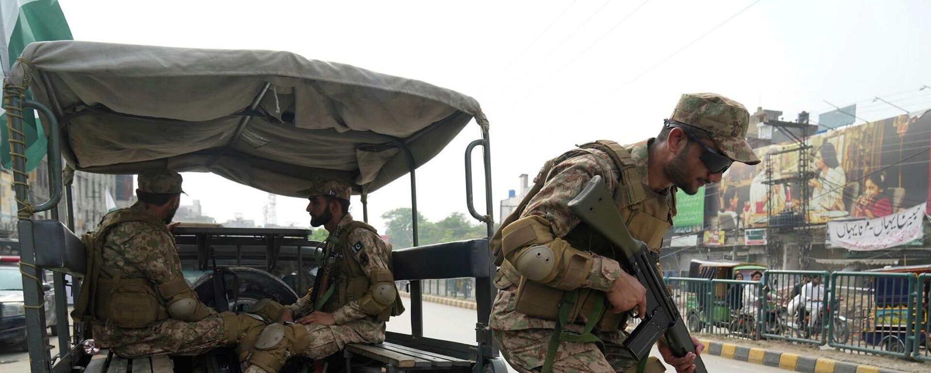جنود في الجيش الباكستاني - سبوتنيك عربي, 1920, 25.11.2025