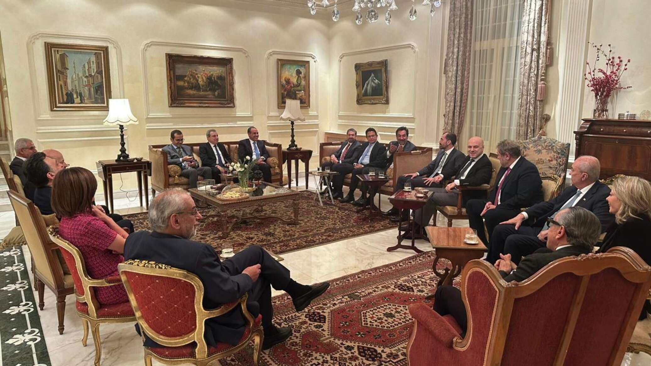 وزير الخارجية المصري يؤكد على أهمية وقف الانتهاكات الإسرائيلية المتكررة للسيادة اللبنانية