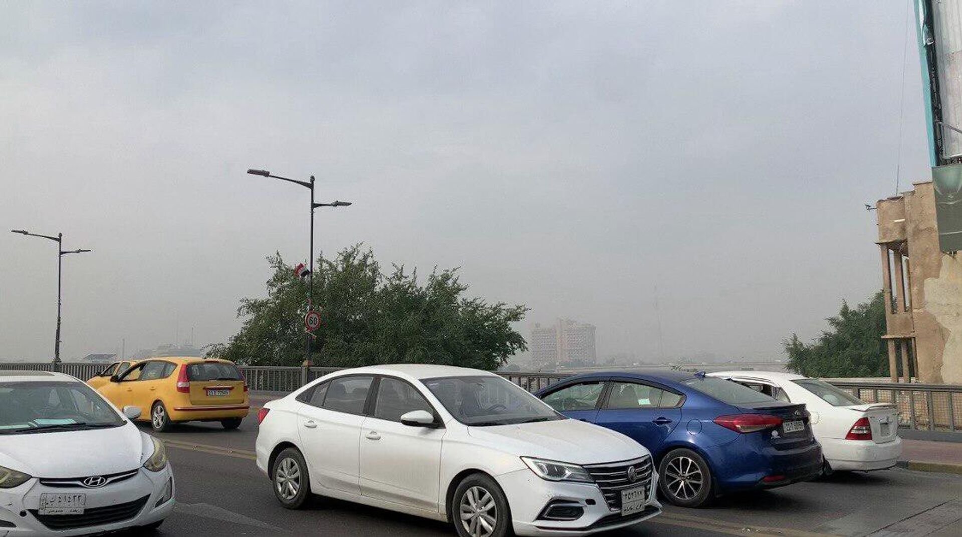 بغداد تختنق.. العاصمة العراقية تتصدر مدن العالم الأكثر تلوثا لأول مرة - سبوتنيك عربي, 1920, 26.11.2025