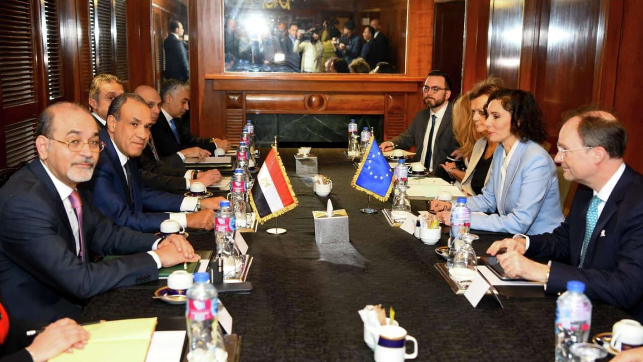 مصر تؤكد أهمية البدء الفوري بتنفيذ مشروعات التعافي المبكر وإعادة تأسيس البنية التحتية في غزة