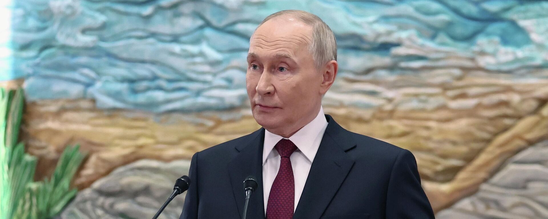 بوتين خلال مؤتمر صحفي في ختام زيارته إلى قيرغستان - سبوتنيك عربي, 1920, 27.11.2025