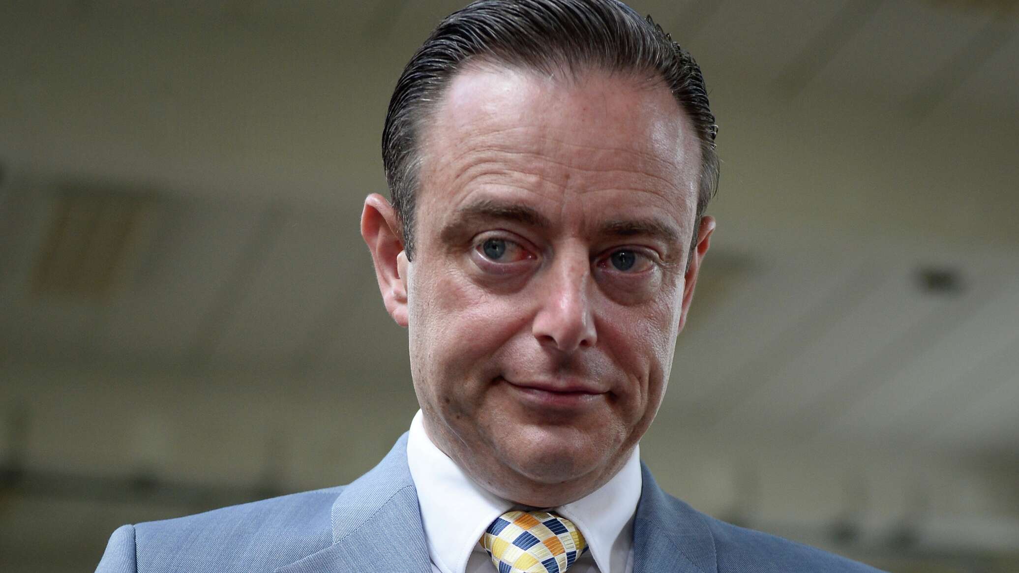 رئيس وزراء بلجيكا يحذر: مصادرة أصول روسيا ستعرقل خطة السلام