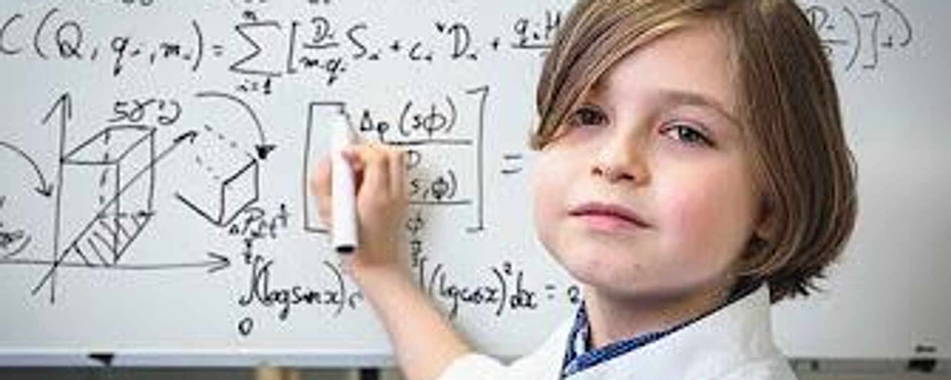 الطفل البلجيكي العبقري  لوران سيمونز - سبوتنيك عربي, 1920, 28.11.2025