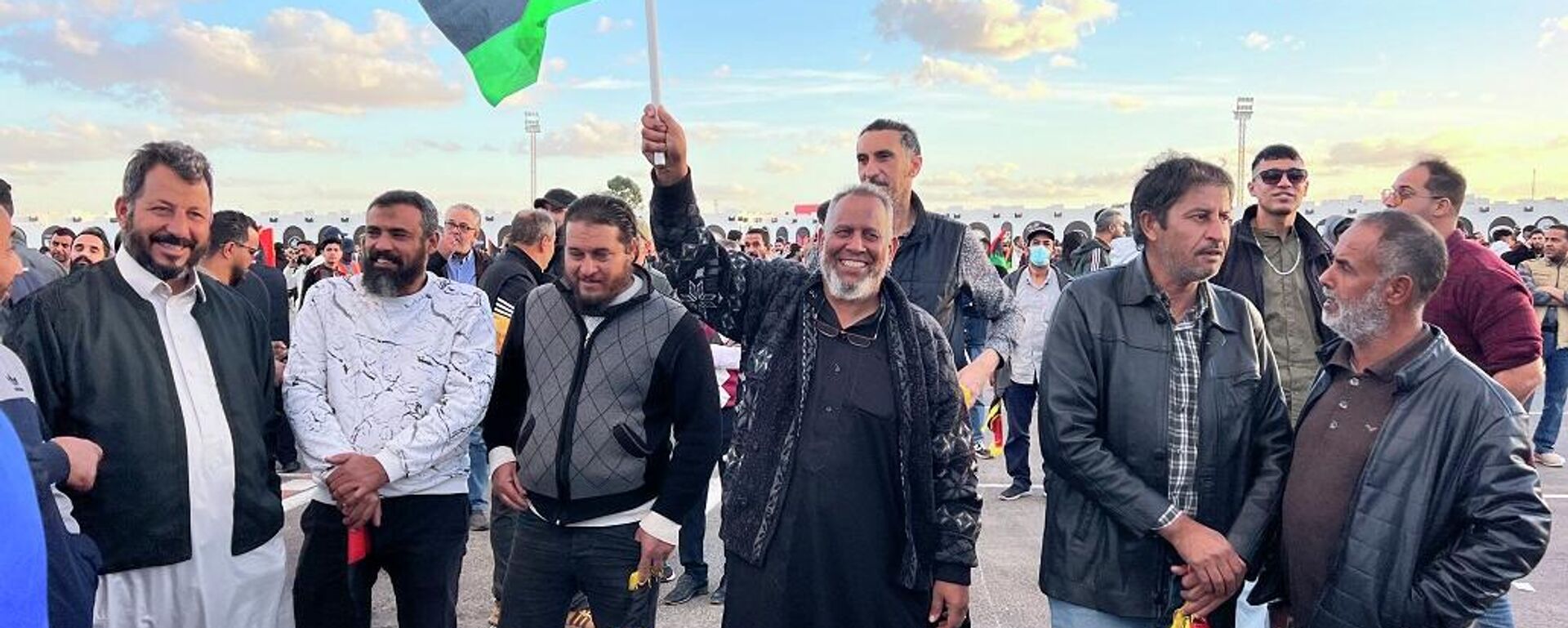 مظاهرات حاشدة في بنغازي ومدن الشرق تطالب بانتخابات رئاسية وإنهاء الجمود السياسي، ليبيا، 28 نوفمبر/ تشرين الثاني 2025 - سبوتنيك عربي, 1920, 30.11.2025