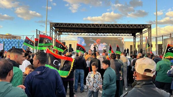 مظاهرات حاشدة في بنغازي ومدن الشرق تطالب بانتخابات رئاسية وإنهاء الجمود السياسي، ليبيا، 28 نوفمبر/ تشرين الثاني 2025 - سبوتنيك عربي