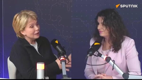 مقابلة سبوتنيك آنا ماريا نيكولاييفا، مديرة المدرسة اللغوية الدولية - سبوتنيك عربي