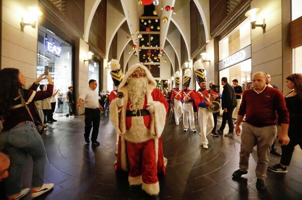 انطلاق فعاليات عيد الميلاد في بيروت، لبنان، 29 نوفمبر/ تشرين الثاني 2025 انطلاق فعاليات عيد الميلاد في بيروت، لبنان، 29 نوفمبر/ تشرين الثاني 2025 - سبوتنيك عربي