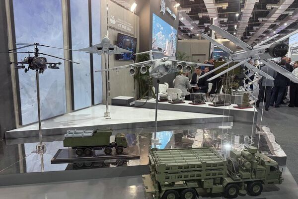 &quot;سبوتنيك&quot; ترصد أخطر الأسلحة الروسية في &quot;إيديكس 2025&quot;.. صور - سبوتنيك عربي