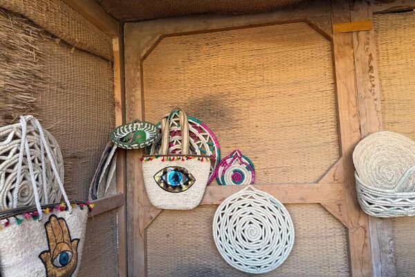 ورثتها عن قدماء المصريين..سيدة ستينية حولت قريتها الريفية لـقلعة صناعة الخوص ورثتها عن قدماء المصريين..سيدة ستينية حولت قريتها الريفية لـقلعة صناعة الخوص - سبوتنيك عربي