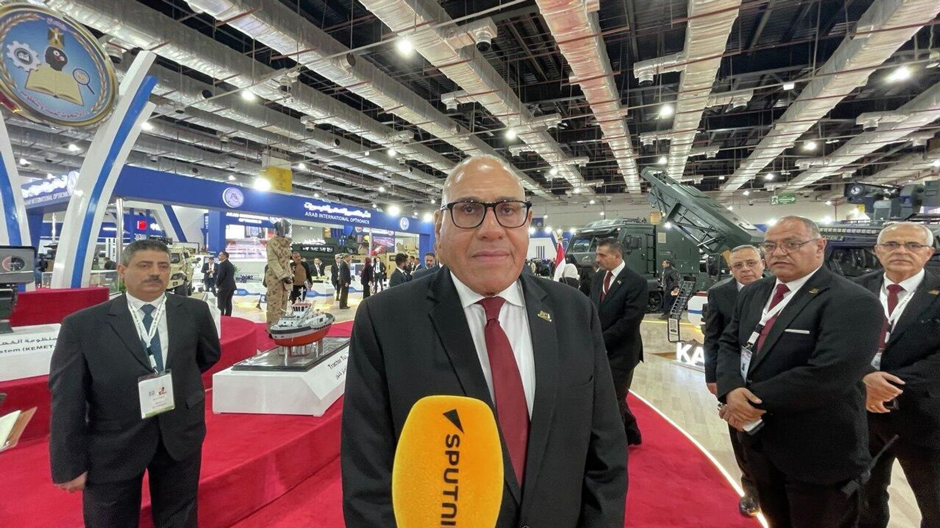 اللواء مختار عبد اللطيف، رئيس مجلس إدارة الهيئة العربية للتصنيع يتحدث عن أهمية النسخة الرابعة من معرض الصناعات الدفاعية إيديكس 2025 اللواء مختار عبد اللطيف، رئيس مجلس إدارة الهيئة العربية للتصنيع يتحدث عن أهمية النسخة الرابعة من معرض الصناعات الدفاعية إيديكس 2025 - سبوتنيك عربي, 1920, 01.12.2025