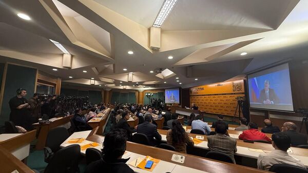 إحاطة إعلامية للمتحدث الرسمي باسم الكرملين دميتري بيسكوف للصحفيين الهنود - سبوتنيك عربي