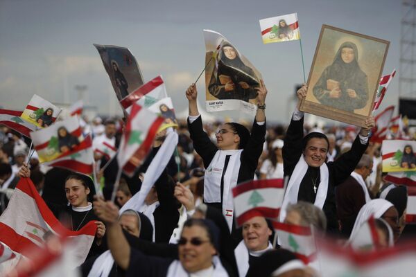 بابا الفاتيكان يختتم زيارته إلى لبنان بقداس حاشد في بيروت بابا الفاتيكان يختتم زيارته إلى لبنان بقداس حاشد في بيروت - سبوتنيك عربي