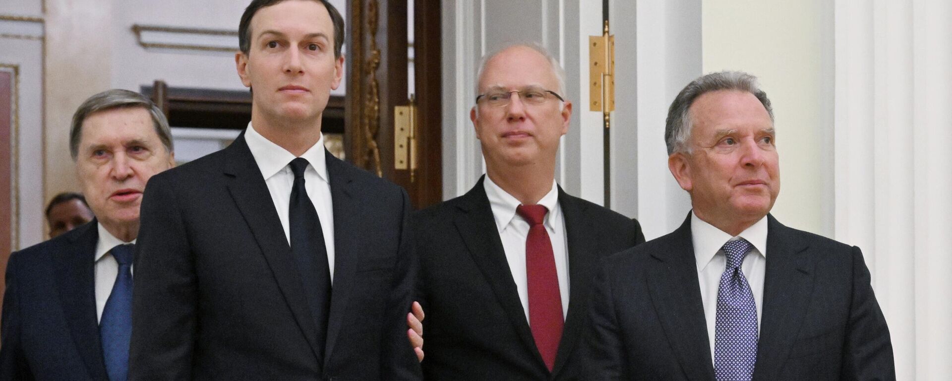 المبعوث الأمريكي ستيف ويتكوف خلال استقبال الرئيس الروسي فلاديمير بوتين له في الكرملين - سبوتنيك عربي, 1920, 02.12.2025