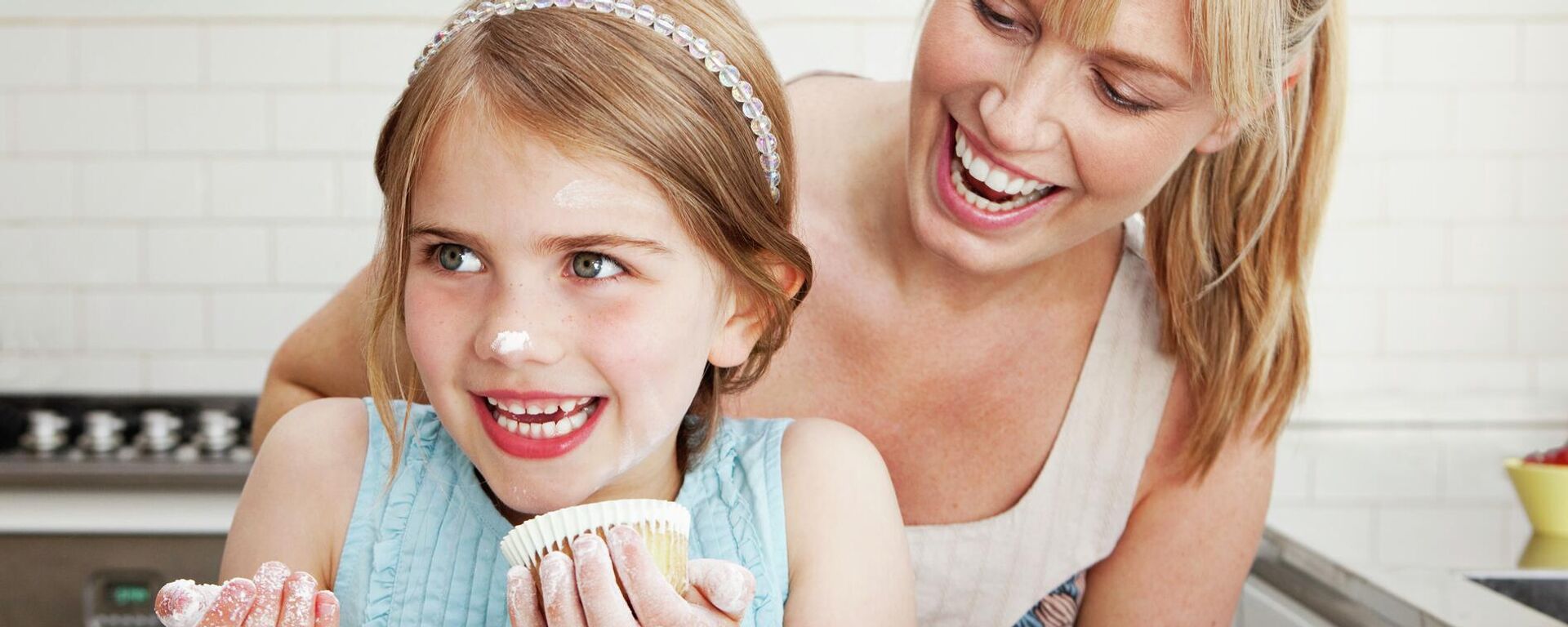 دراسة توضح مايحدث في الفم عند تناول السكر - سبوتنيك عربي, 1920, 03.12.2025