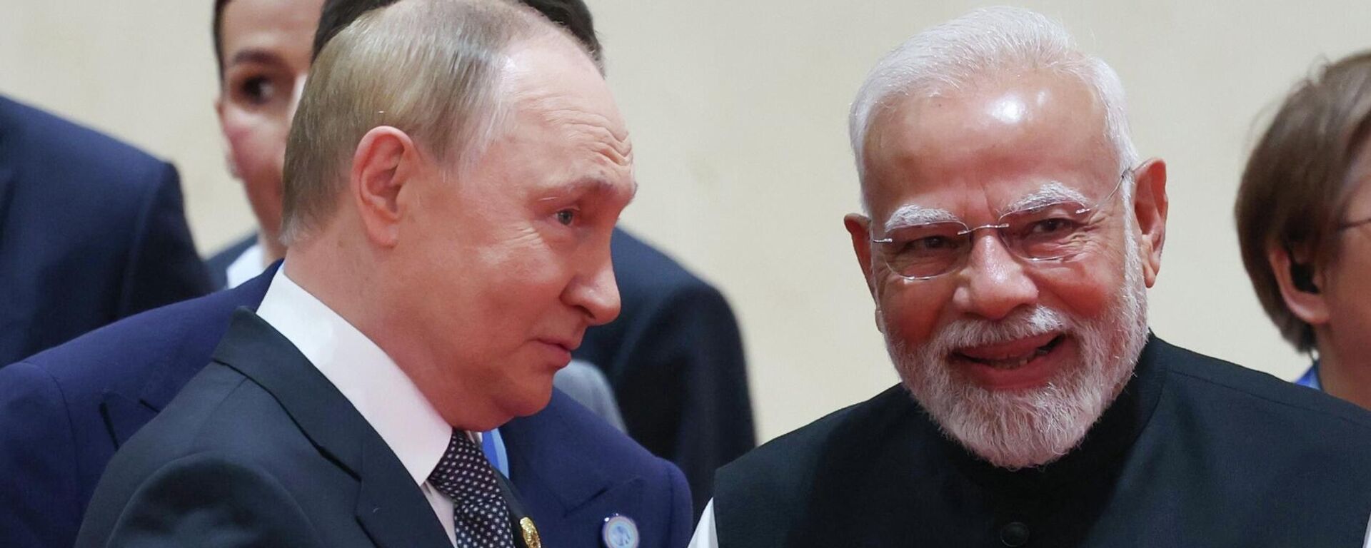 الرئيس الروسي فلاديمير بوتين ورئيس الوزار الهندي  - سبوتنيك عربي, 1920, 04.12.2025