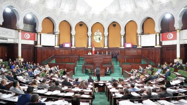 البرلمان التونسي يصادق على مشروع قانون المالية لعام 2026 - سبوتنيك عربي