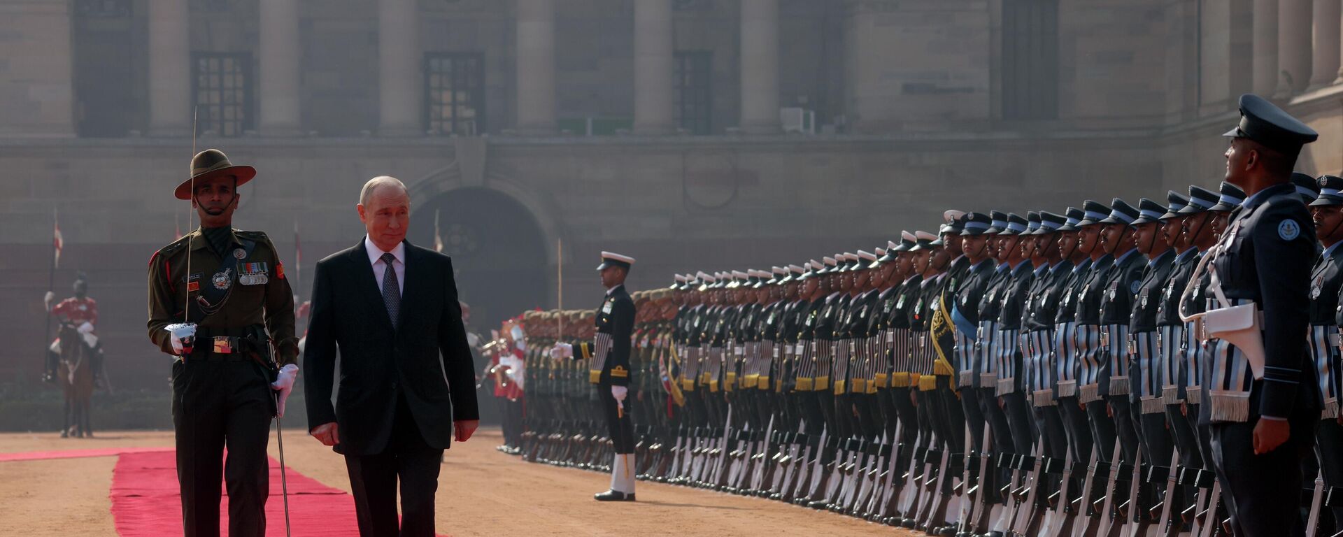 بوتين يصل إلى القصر الرئاسي في دلهي ضمن زيارة دولة إلى الهند - سبوتنيك عربي, 1920, 05.12.2025