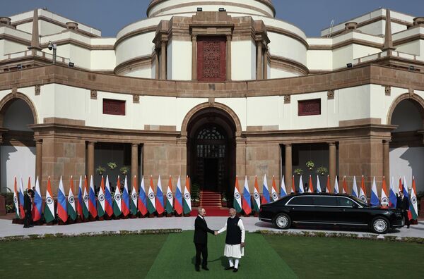  بوتين ومودي قبل بدء المحادثات الروسية الهندية في نيودلهي. - سبوتنيك عربي