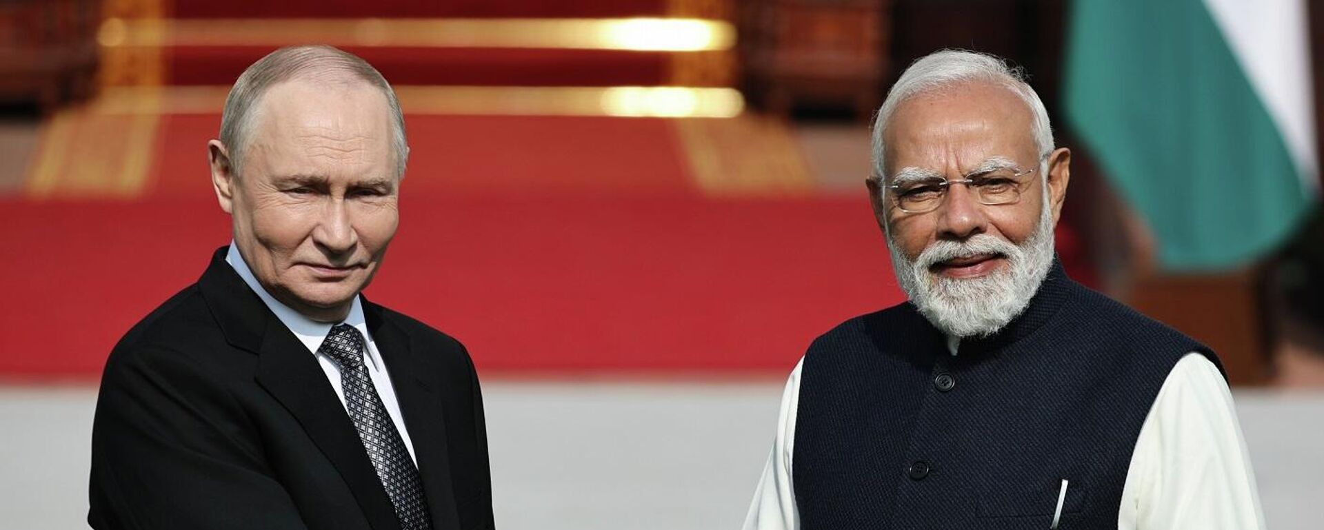 الرئيس الروسي، فلاديمير بوتين، ورئيس الوزراء الهندي، ناريندرا مودي، قبل محادثاتهما في نيودلهي، الهند، 5 ديسمبر/ كانون الأول 2025 - سبوتنيك عربي, 1920, 05.12.2025