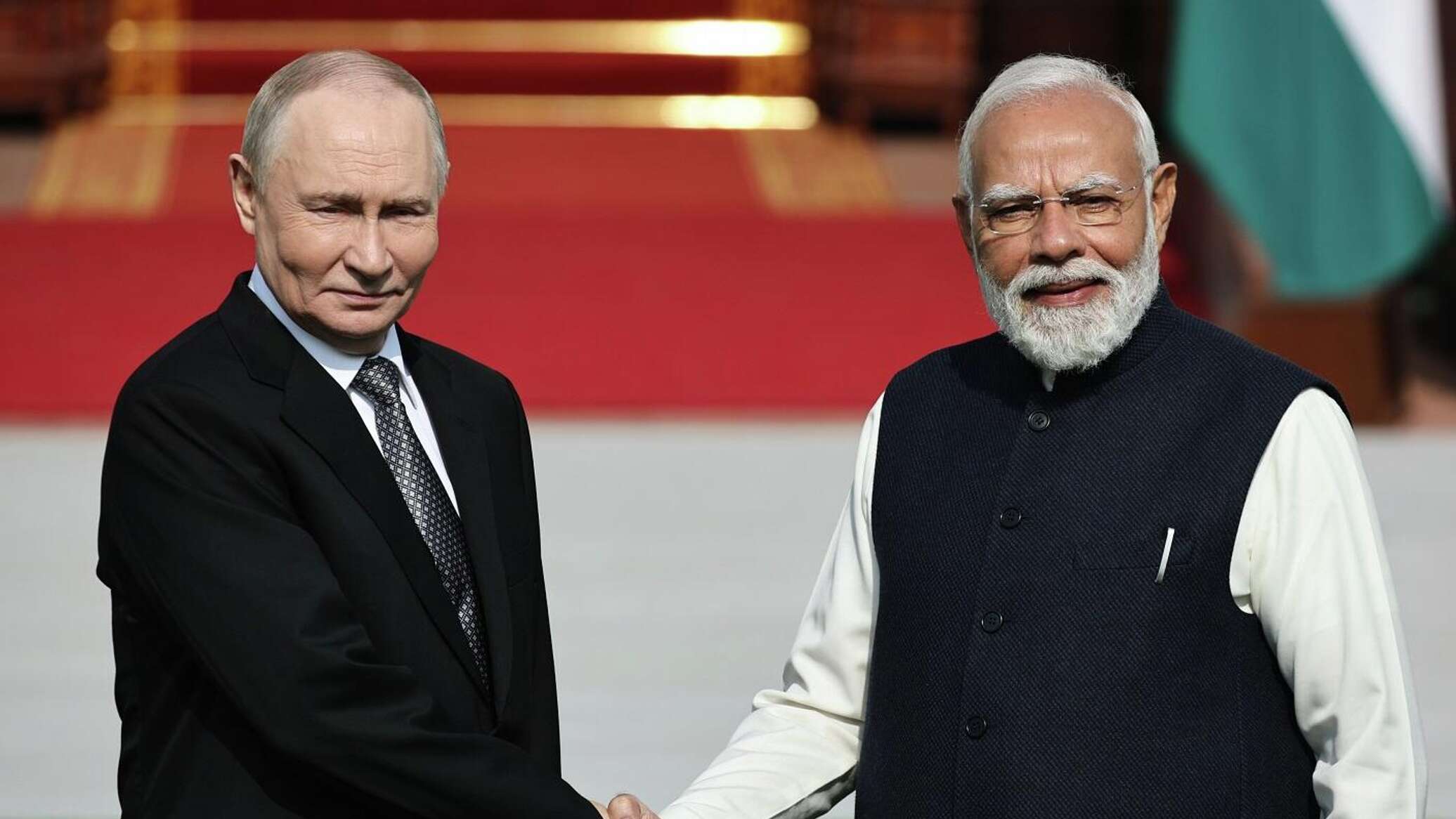 مودي يغرد بالروسية عن القمة السنوية الـ23 بين الهند وروسيا