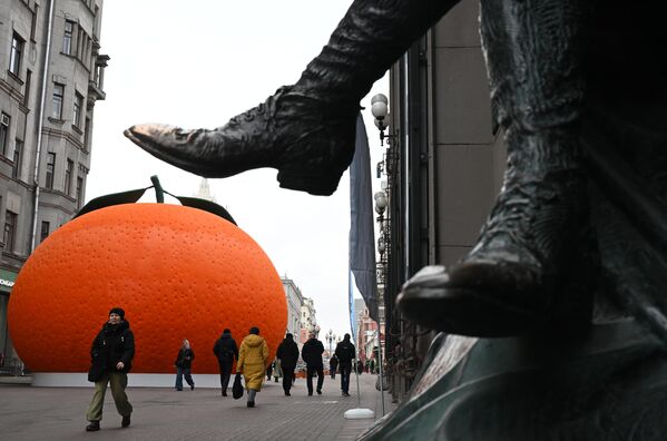 جناح الفن "المندرين" في شارع أربات القديم في موسكو. جناح الفن "المندرين" في شارع أربات القديم في موسكو. - سبوتنيك عربي