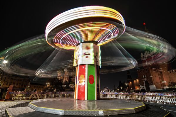 دوارة الخيل في الساحة الحمراء في موسكو. دوارة الخيل في الساحة الحمراء في موسكو. - سبوتنيك عربي