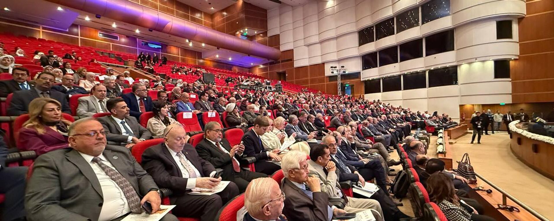 انطلاق فعاليات المنتدى الخامس لـ اتحاد رؤساء الجامعات الروسية والعربية بالقاهرة - سبوتنيك عربي, 1920, 07.12.2025