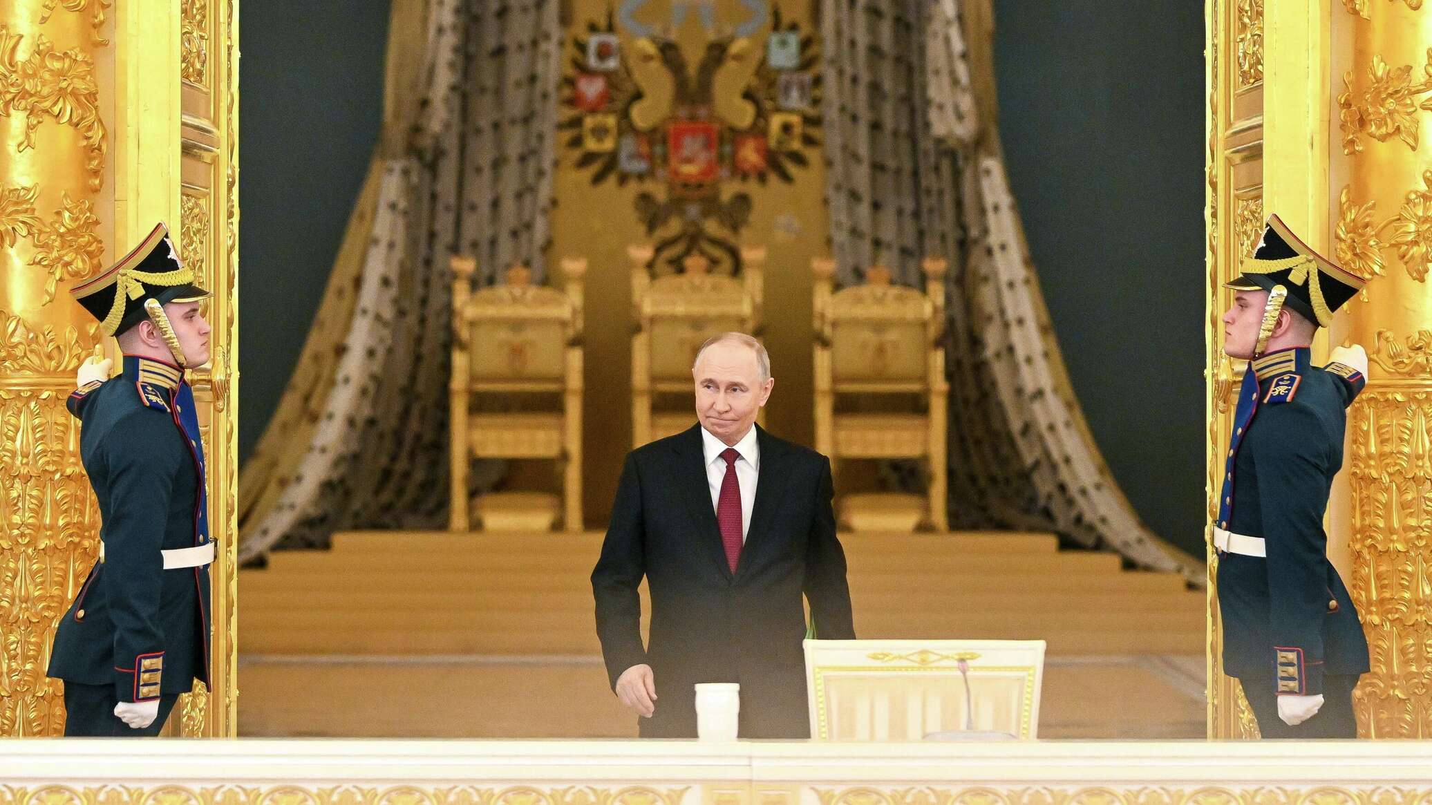 بوتين: السلطات الروسية بتوحيد جهودها تمضي قدما وترسم مستقبل البلاد