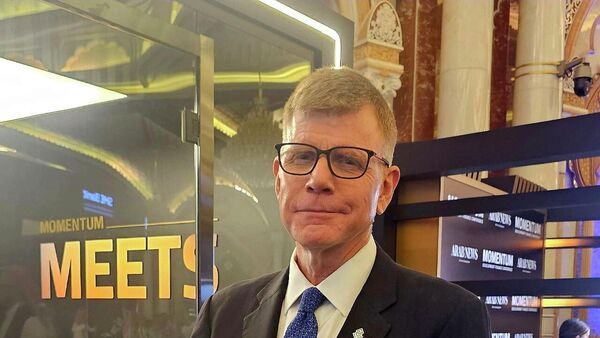 محافظ صندوق التنمية الوطني السعودي ستيفن غروف - سبوتنيك عربي