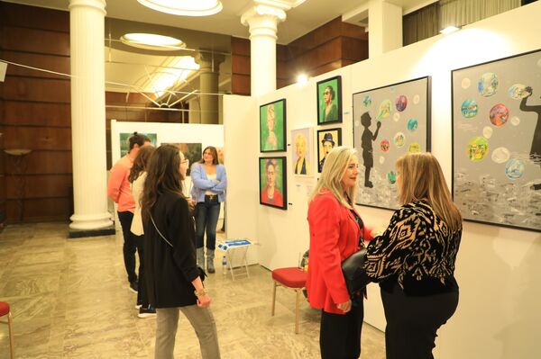 فعاليات الدورة الرابعة من معرض الفن العربي، بيروت، لبنان 9 ديسمبر 2025 فعاليات الدورة الرابعة من معرض الفن العربي، بيروت، لبنان 9 ديسمبر 2025 - سبوتنيك عربي