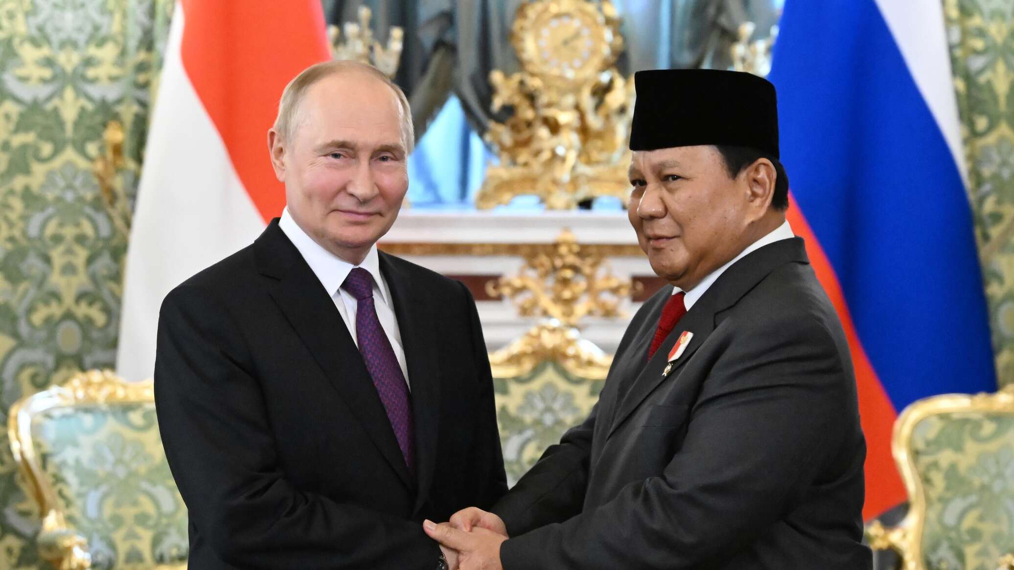 بوتين: العلاقات الروسية الإندونيسية تتطور بشكل جيد