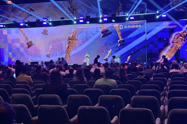 قمة بريدج في أبو ظبي قمة بريدج في أبو ظبي - سبوتنيك عربي