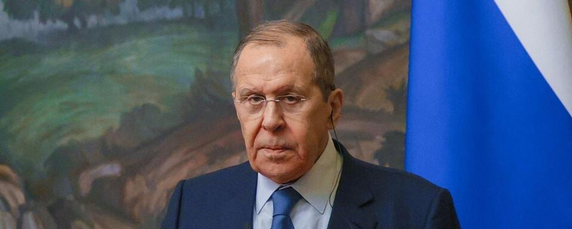  لافروف يلقي كلمة في اجتماع المائدة المستديرة للسفراء في موسكو - سبوتنيك عربي, 1920, 11.12.2025