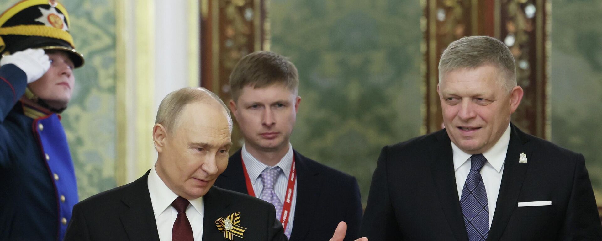 الرئيس الروسي فلاديمير بوتين ورئيس الوزراء السلوفاكي  - سبوتنيك عربي, 1920, 13.12.2025