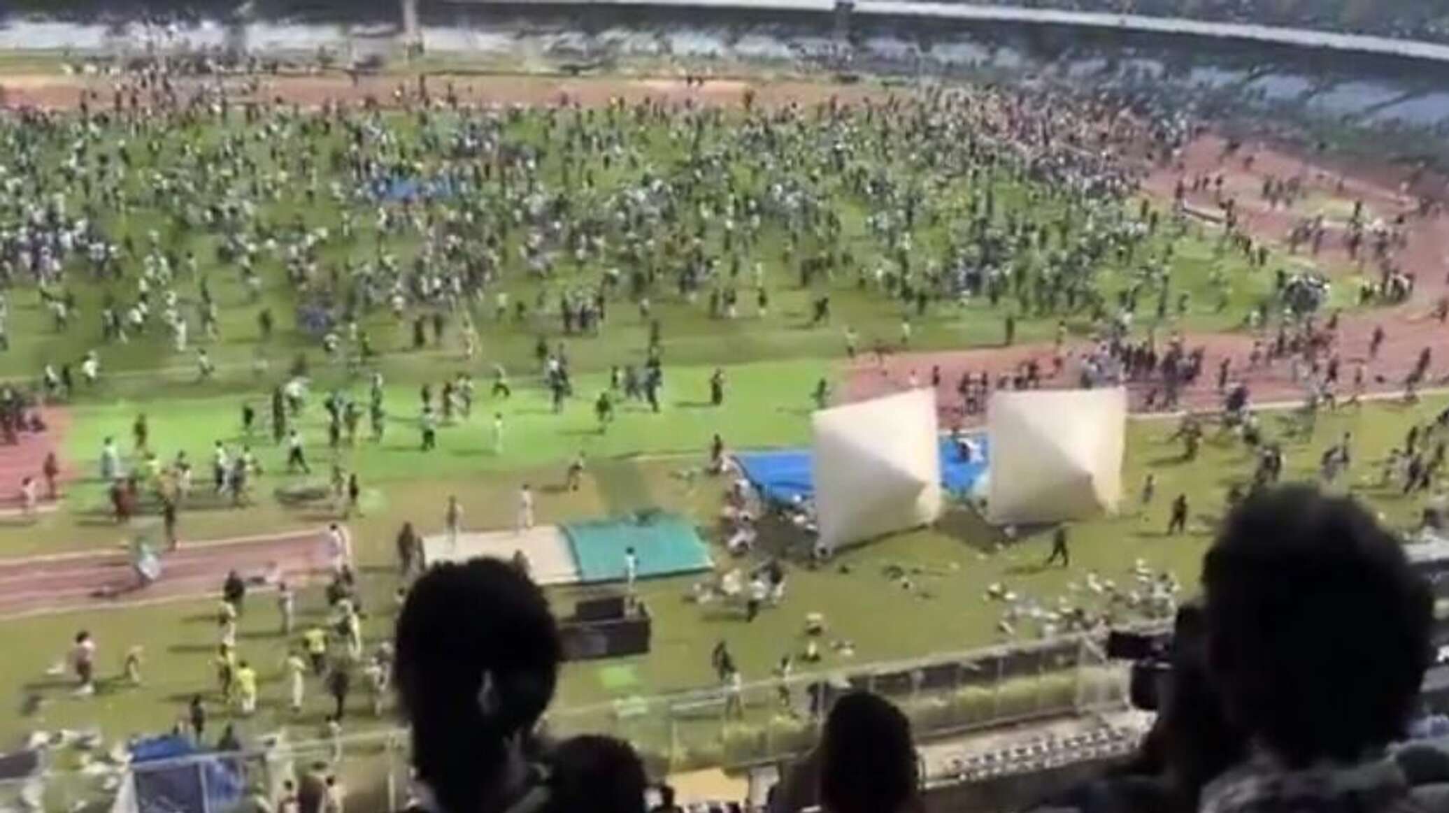 طوفان جماهيري يفسد زيارة ميسي إلى الهند... فيديو