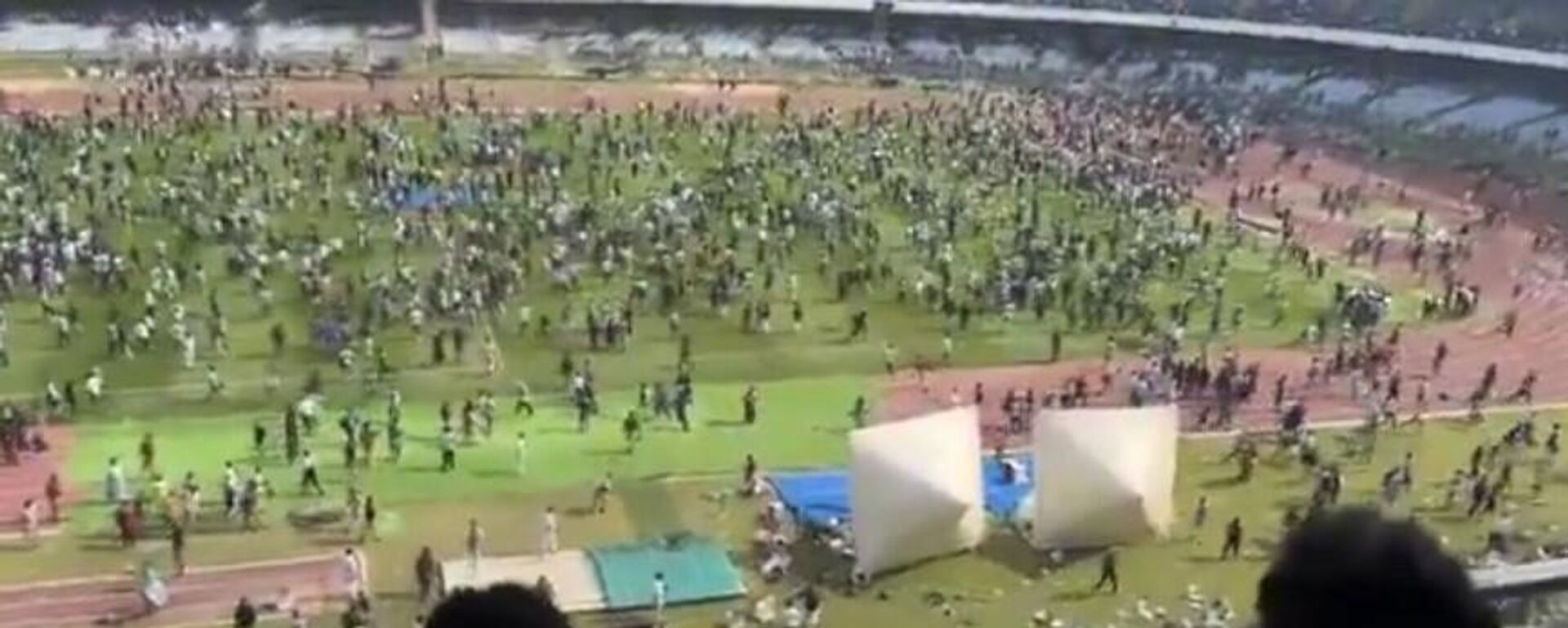 طوفان جماهيري يفسد زيارة ميسي إلى الهند - سبوتنيك عربي, 1920, 13.12.2025