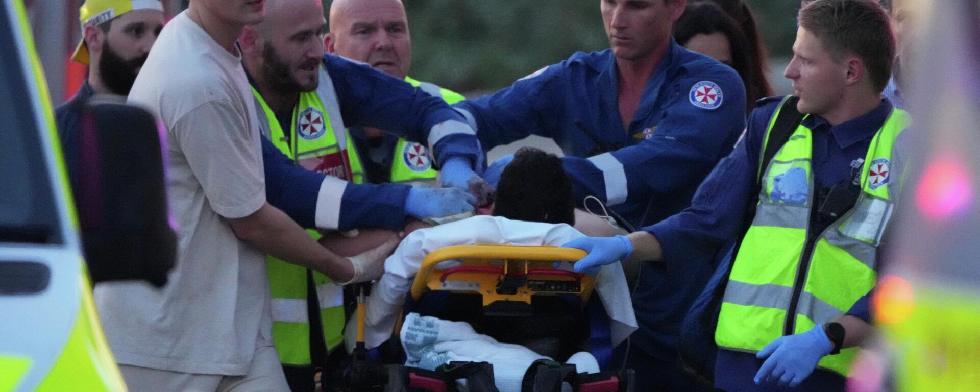 حادث إطلاق نار في أستراليا - سبوتنيك عربي, 1920, 14.12.2025