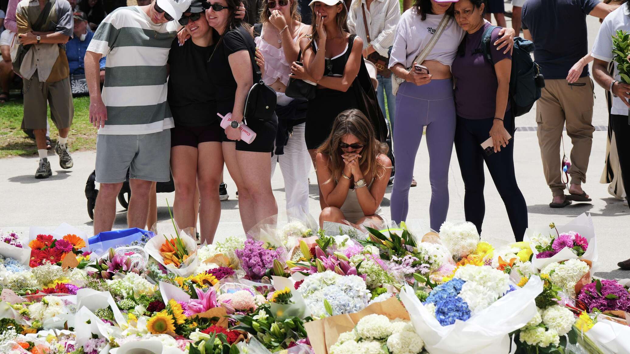 ألبانيزي: أستراليا ستدرس تشديد قوانين حيازة الأسلحة بعد واقعة شاطئ "بوندي"