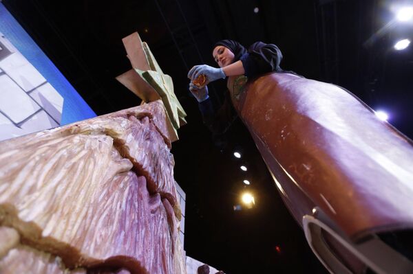 لبنان يكشف عن  أكبر شجرة عيد ميلاد مصنوعة من الصابون الطبيعي في العالم - سبوتنيك عربي