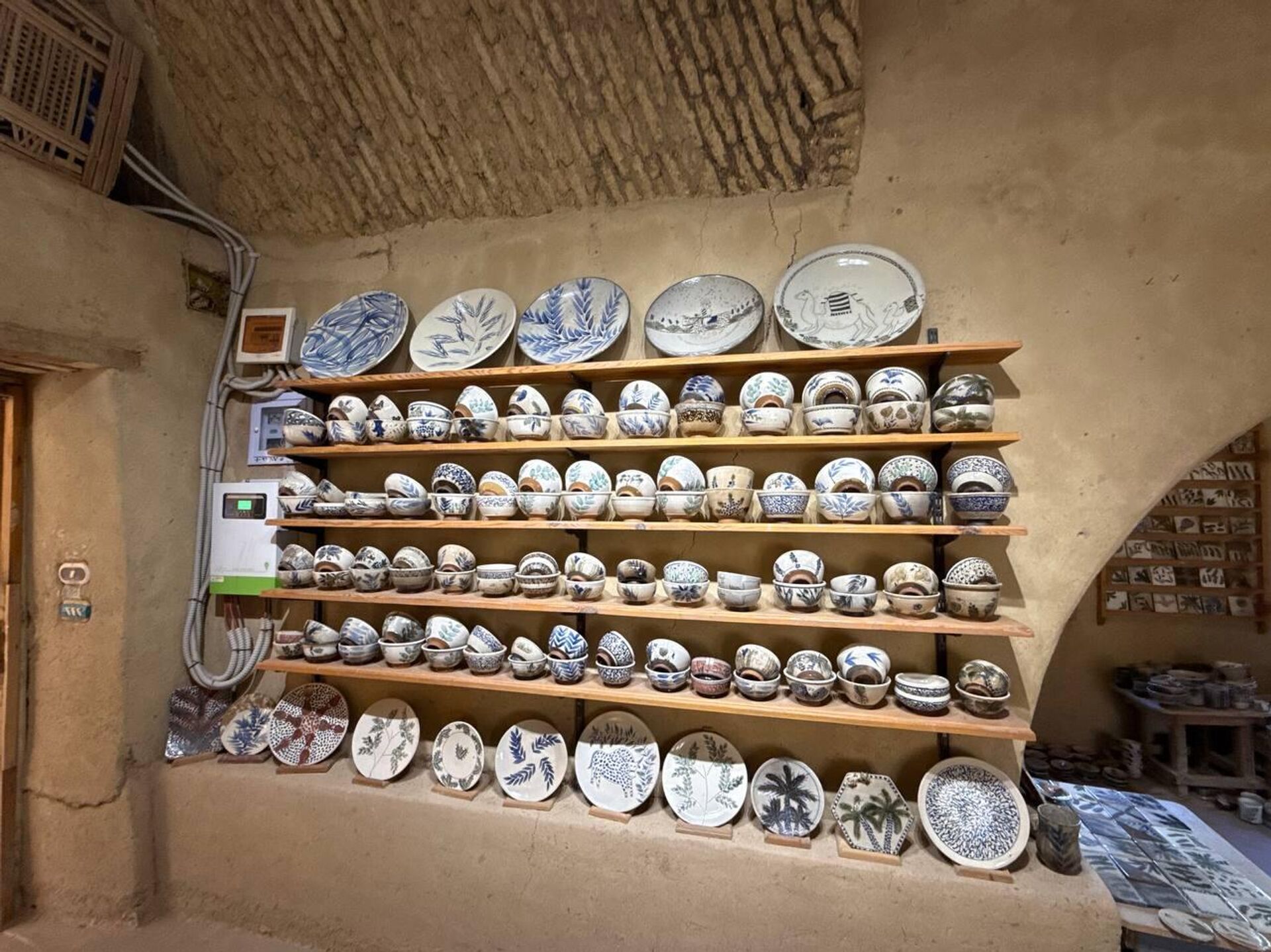 صناعة الفخار في قرية تونس  - سبوتنيك عربي, 1920, 16.12.2025